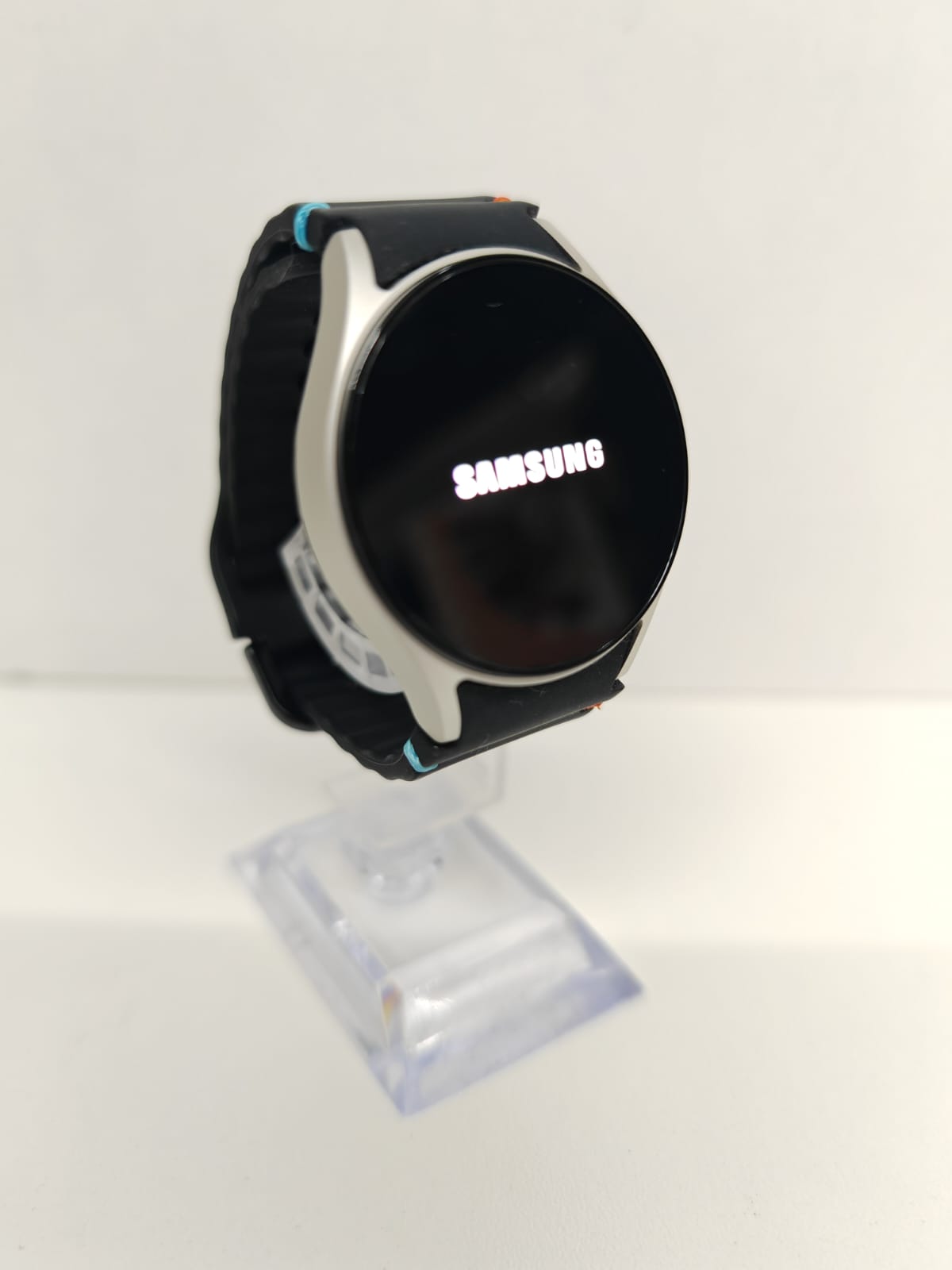 Samsung Galaxy Watch7 L305 40 mm Aluminium LTE Smartwatch Armband Schwarz Bluetooth Hauptbild