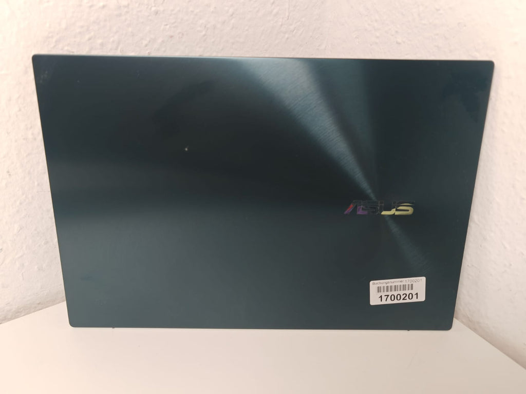 GeForce RTX 2060 6GB ASUS ZenBook Pro Duo 15 UX582LR i9-10980HK 16x2,40GHz 1TB SSD 32GB Ram