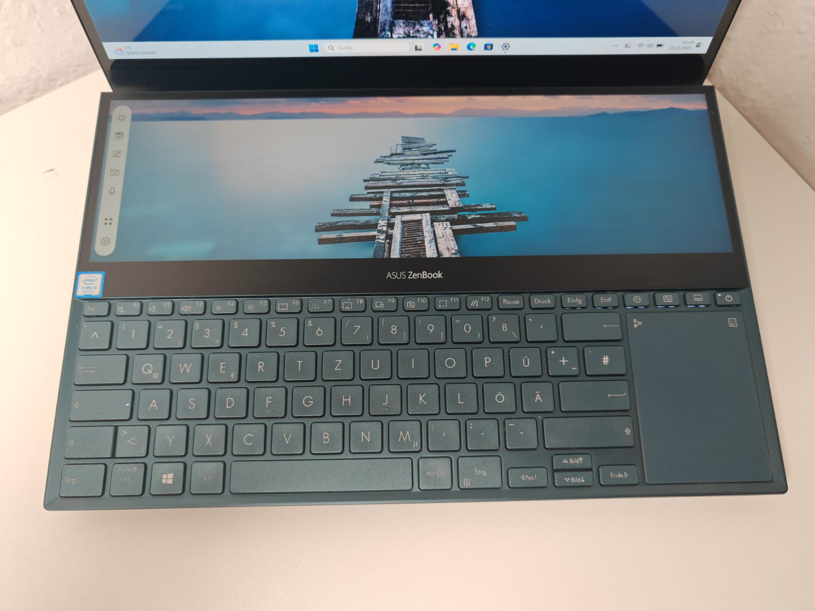 GeForce RTX 2060 6GB ASUS ZenBook Pro Duo 15 UX582LR i9-10980HK 16x2,40GHz 1TB SSD 32GB Ram